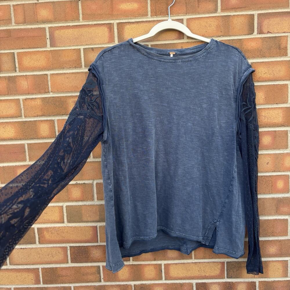 Free People Blue Billie Jean Mesh Sleeve Tee Shirt Womens Size Medium Flaw